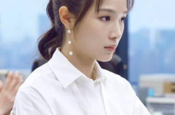 凌潇的娱乐,娱乐界的璀璨新星，多才多艺的全面艺人